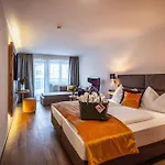 Hotel Bergland 4*