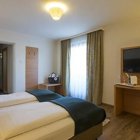 מלון Bergland Quality